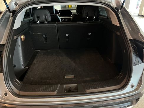 Used 2025 Chevrolet Trax LT w/ LT Convenience Package image 30