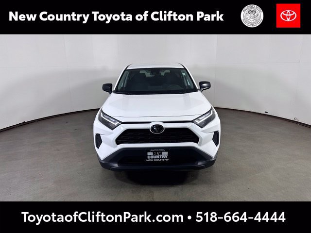 Used 2023 Toyota RAV4 LE AWD/4WD image 2