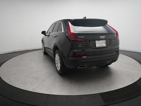 Used 2022 Cadillac XT4 Luxury w/ Cold Weather Package AWD/4WD image 34