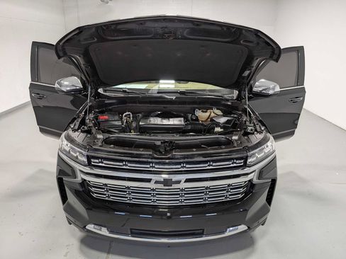 Used 2023 Chevrolet Tahoe Premier AWD/4WD image 14