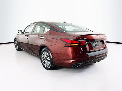 Used 2023 Nissan Altima 2.5 SV image 5