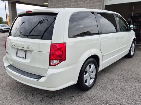 Used 2013 Dodge Grand Caravan SE FWD image 3