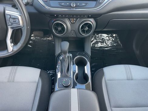 Used 2023 Chevrolet Blazer LT image 17