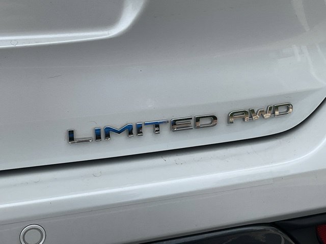 Used 2024 Toyota Highlander Limited AWD/4WD image 10