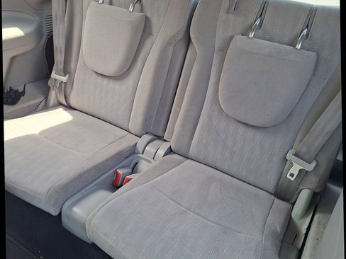 Used 2013 Toyota Highlander FWD w/ Cold Weather Pkg image 9