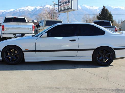 Used 1999 BMW M3 Coupe image 17