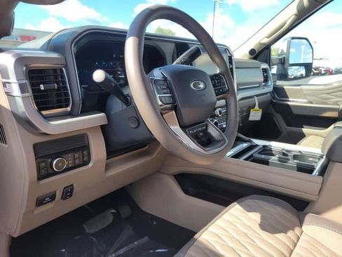 New 2025 Ford F350 Platinum w/ Platinum Plus Package image 28