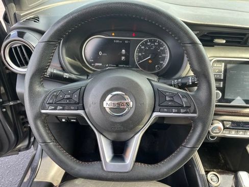 Used 2020 Nissan Kicks SR w/ SR Premium Package FWD image 16