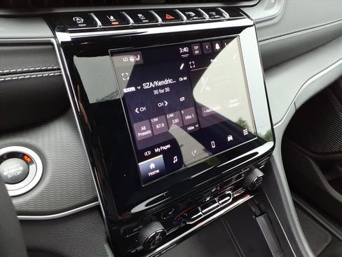 New 2025 Jeep Grand Cherokee L Altitude image 22