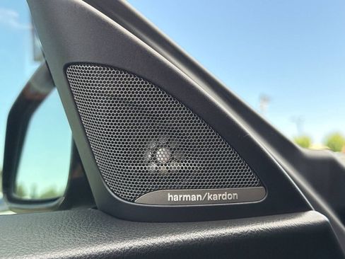 Used 2018 BMW M2 RWD image 33