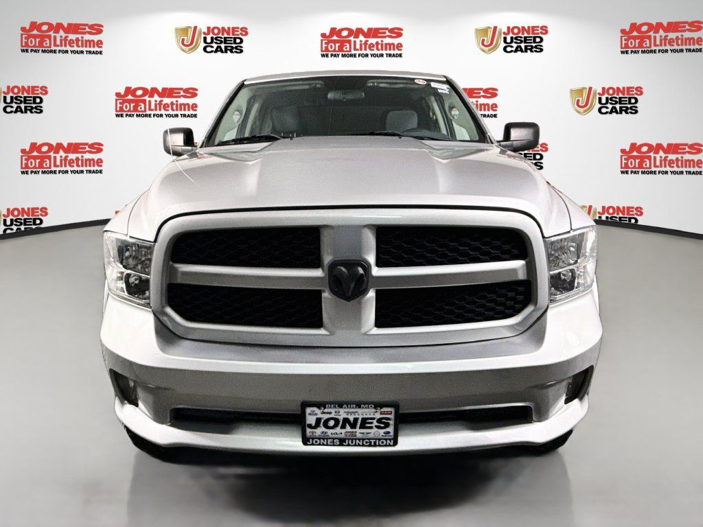 Used 2017 RAM 1500 Express w/ Express Value Package AWD/4WD image 10