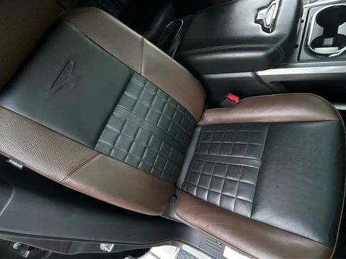 Used 2019 Nissan Titan Platinum Reserve RWD image 16