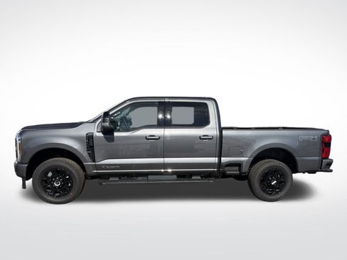 Used 2026 Ford F350 Lariat w/ Black Appearance Package image 28