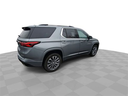 Certified 2023 Chevrolet Traverse Premier w/ LPO, Floor Liner Package image 8