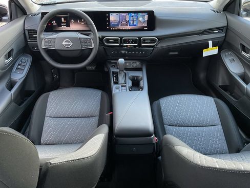 New 2026 Nissan Sentra SV w/ SV Convenience Package FWD image 18