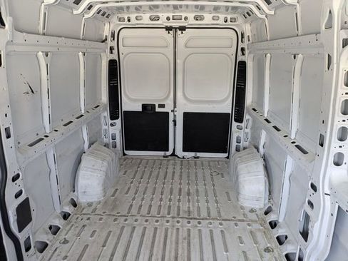 Used 2025 RAM ProMaster 2500 w/ Convenience Group FWD image 14