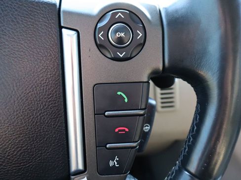 Used 2015 Land Rover LR4 HSE image 32