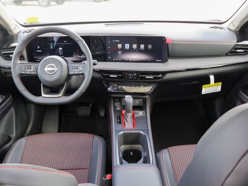 New 2026 Nissan Kicks SR image 6