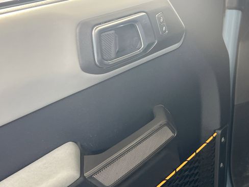 Used 2022 Ford Bronco Badlands image 17