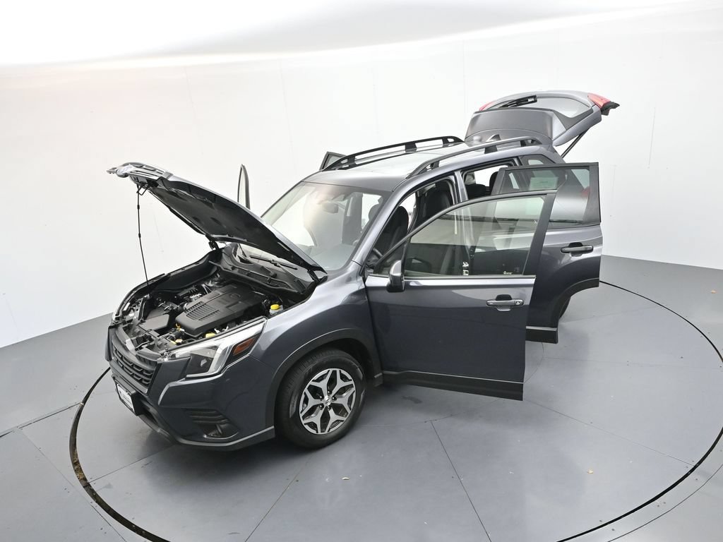 Used 2023 Subaru Forester Premium AWD/4WD image 46