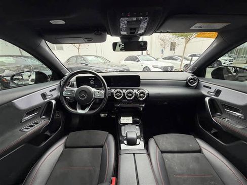 Used 2021 Mercedes-Benz A 220 image 8