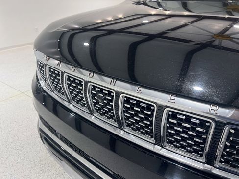 Used 2023 Jeep Grand Wagoneer Series III image 30