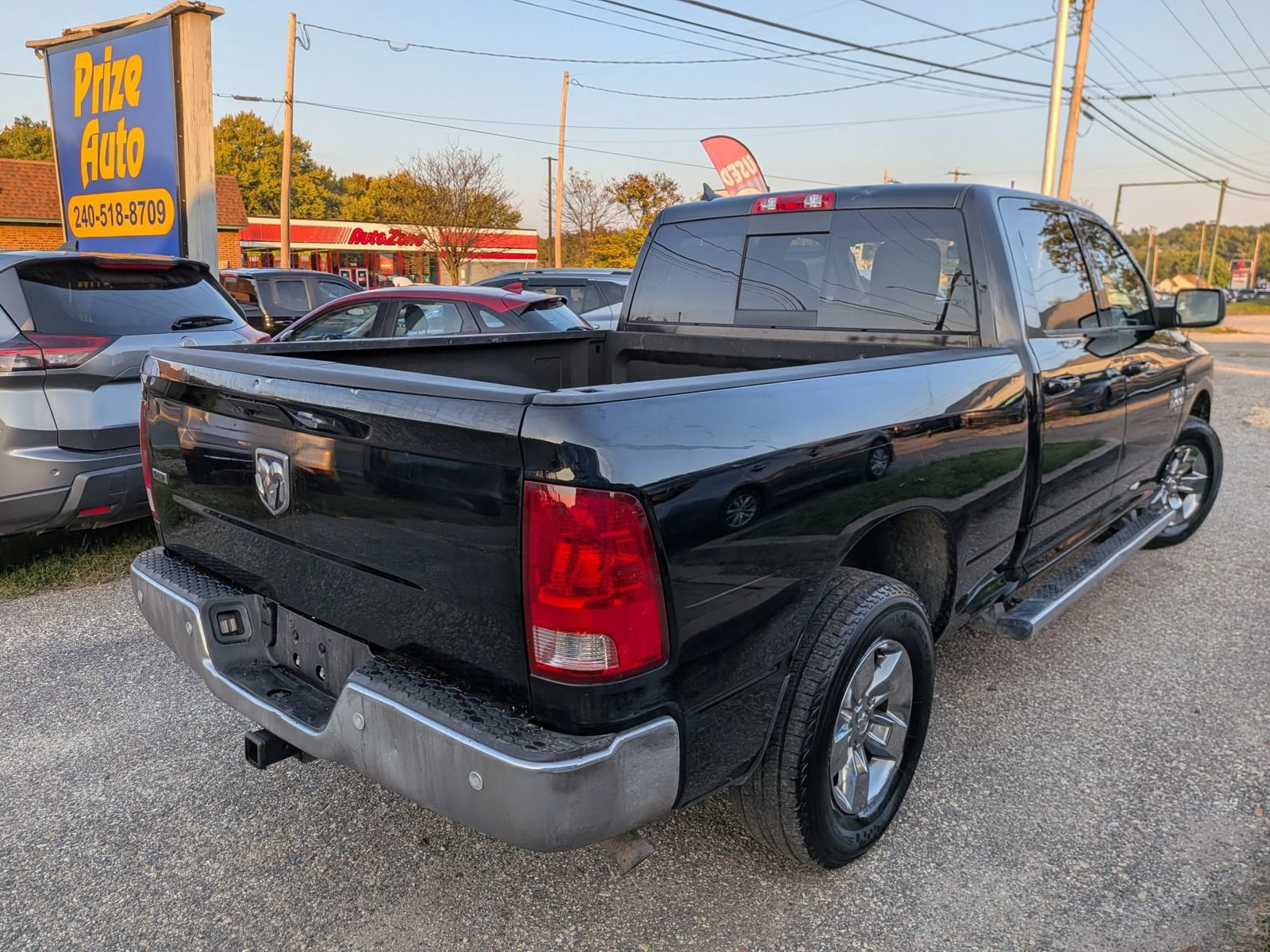 Used 2020 RAM 1500 Classic SLT w/ Luxury Group RWD image 5