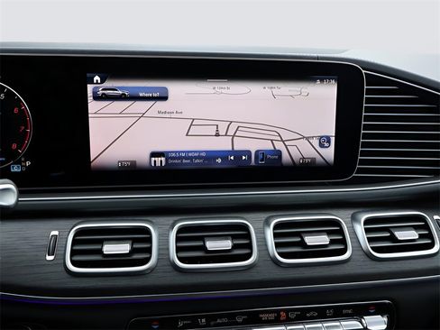 Certified 2025 Mercedes-Benz GLS 450 4MATIC image 24