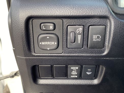 Used 2022 Toyota 4Runner SR5 image 14