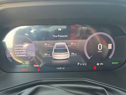 Used 2025 Jeep Wagoneer S Limited image 18