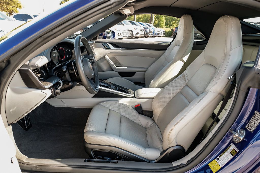 Used 2020 Porsche 911 Carrera S RWD image 32