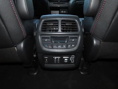 Certified 2022 Honda Pilot Black Edition image 28