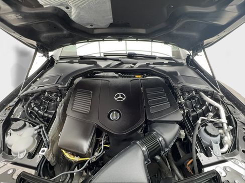 Used 2025 Mercedes-Benz CLE 300 4MATIC Coupe image 18