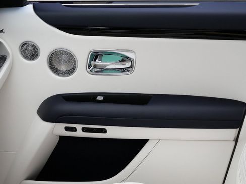 New 2025 Rolls-Royce Ghost image 11