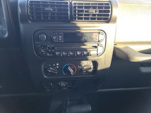 Used 2004 Jeep Wrangler 4WD image 29