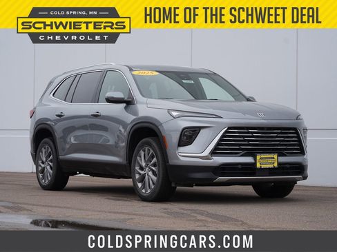 Used 2025 Buick Enclave Preferred image 1