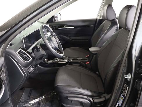 Used 2025 Kia Seltos S image 30