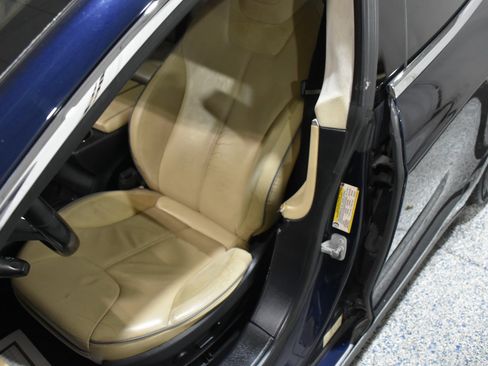 Used 2013 Tesla Model S Performance image 12