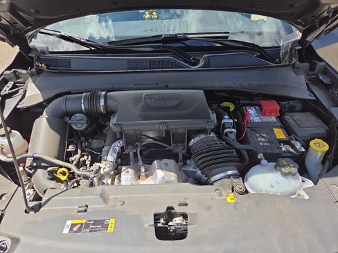 Used 2024 Jeep Compass Sport image 8