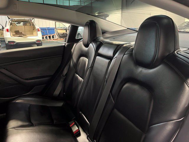 Used 2018 Tesla Model 3 Long Range RWD image 20