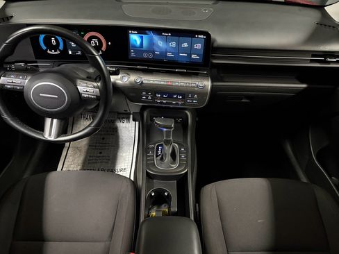 Used 2025 Hyundai Kona SEL AWD/4WD image 14