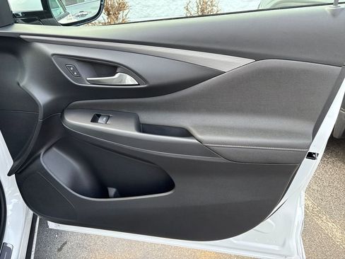 New 2026 Buick Envista Avenir FWD image 38
