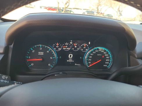 Used 2017 Chevrolet Suburban Premier image 18