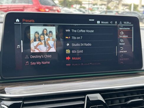 Used 2021 BMW 540i w/ Premium Package image 36