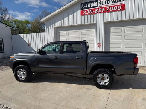 Used 2019 Toyota Tacoma SR w/ SR Convenience Package image 3