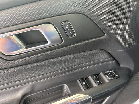 Used 2025 Ford Mustang Premium RWD image 15