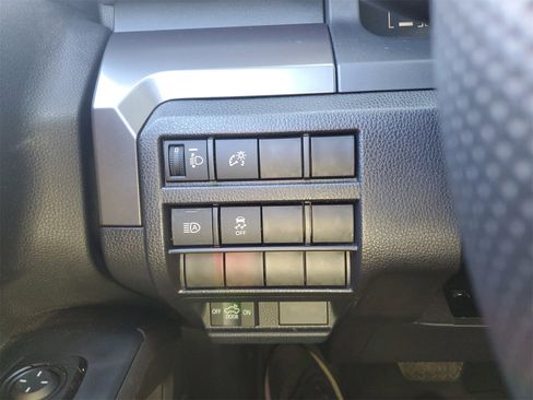 Certified 2025 Toyota Tacoma SR5 image 30