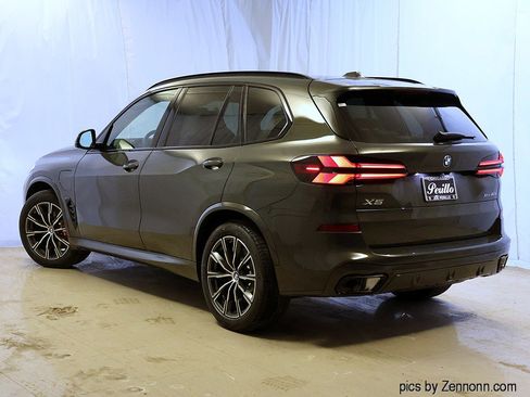 New 2026 BMW X5 xDrive50e w/ M Sport Package image 9
