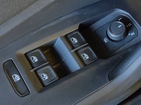 Used 2019 Volkswagen Jetta R-Line FWD image 27