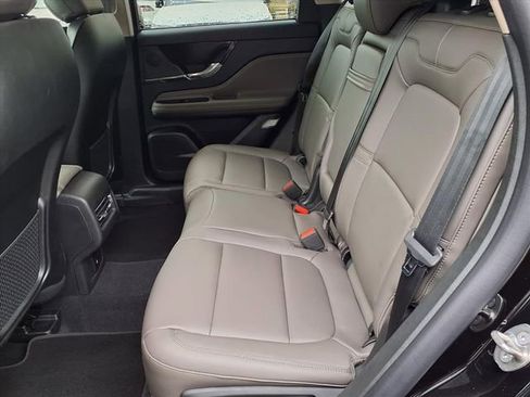 New 2026 Lincoln Corsair Premiere FWD image 10